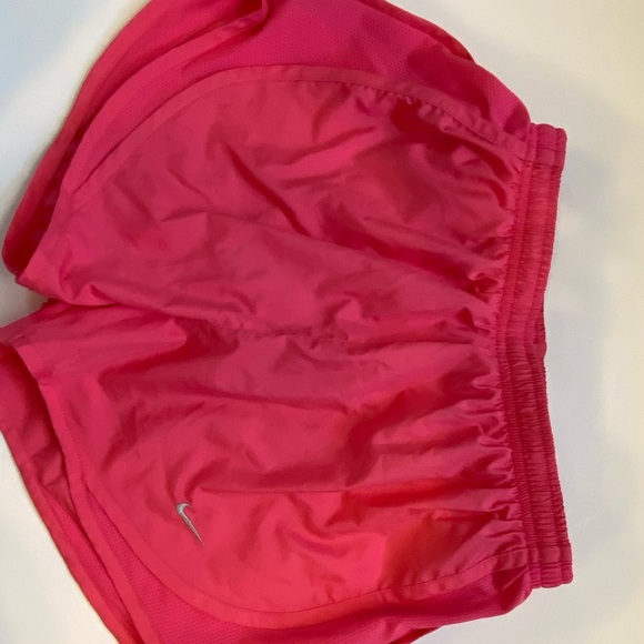 Womens Nike Shorts - Picture 1 of 2